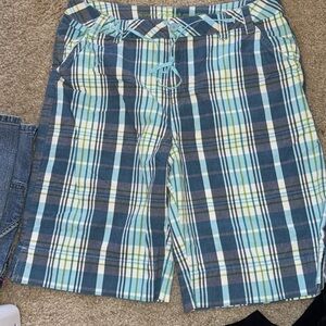 Girls plus size cargo shorts